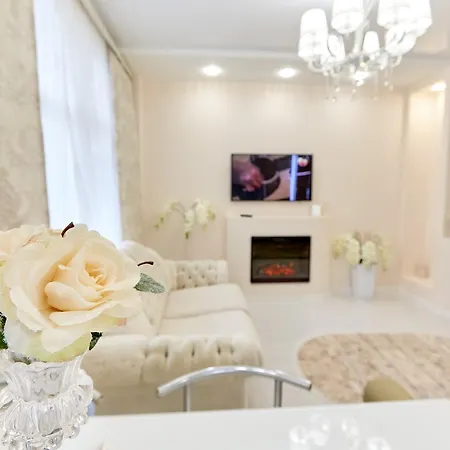 On Kirova 2 Apartment *
