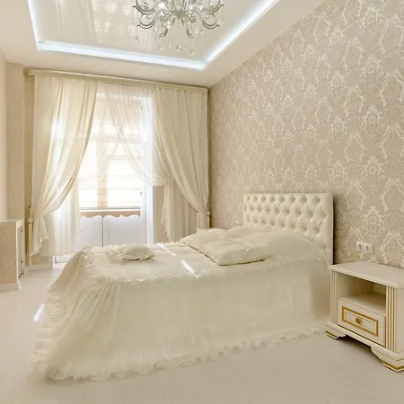 On Kirova 2 Apartment *